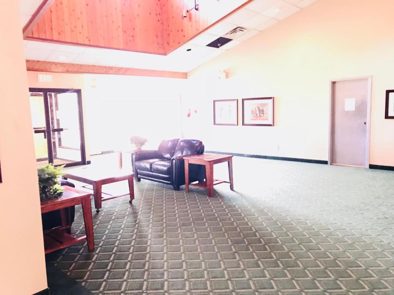 Northern Star & Convention Center Hotel Slave Lake